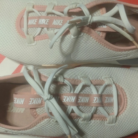 Nike Sneakers - Picture 2 of 2